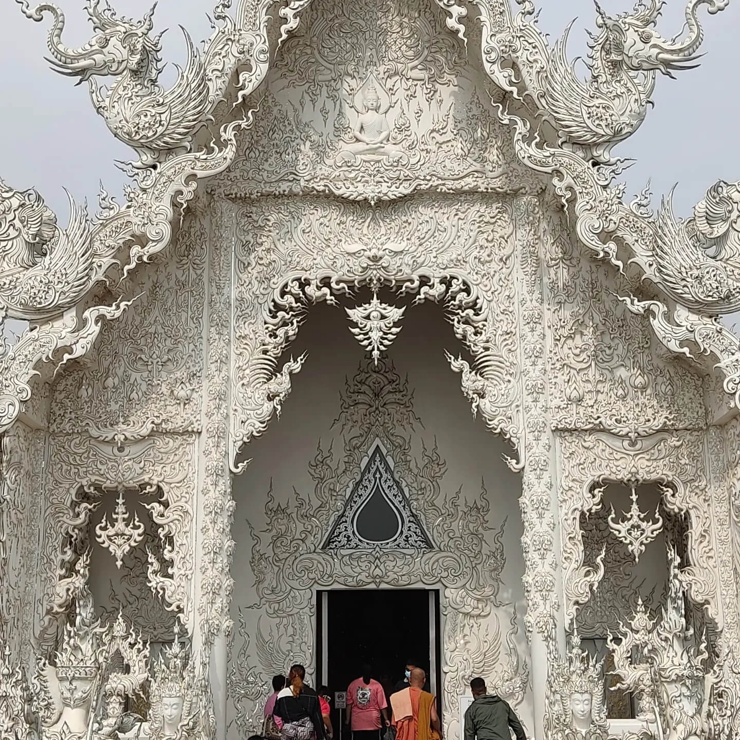 白い寺