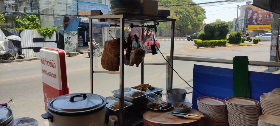 チェンマイの美味しいカオマンガイのお店２